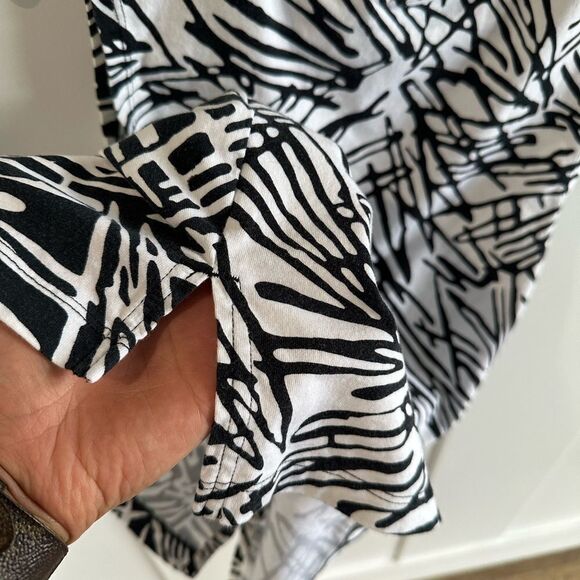 Nike Signal Palm Black and White Muscle tank - Picture 4 of 5